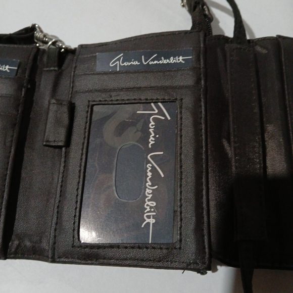 NWOT Gloria Vanderbilt Dark Brown Wristlet - Picture 3 of 12